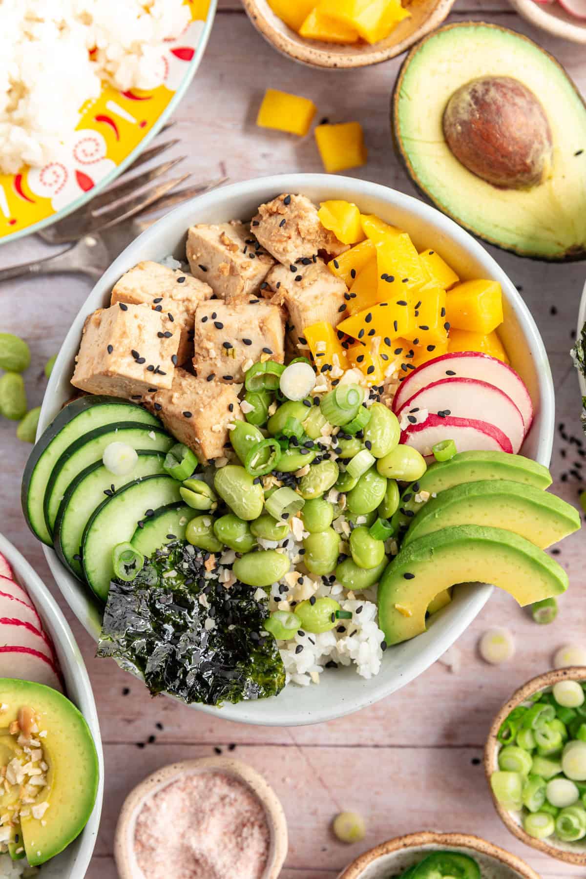 A Tofu Veggie Poke Bowl ready to serve.