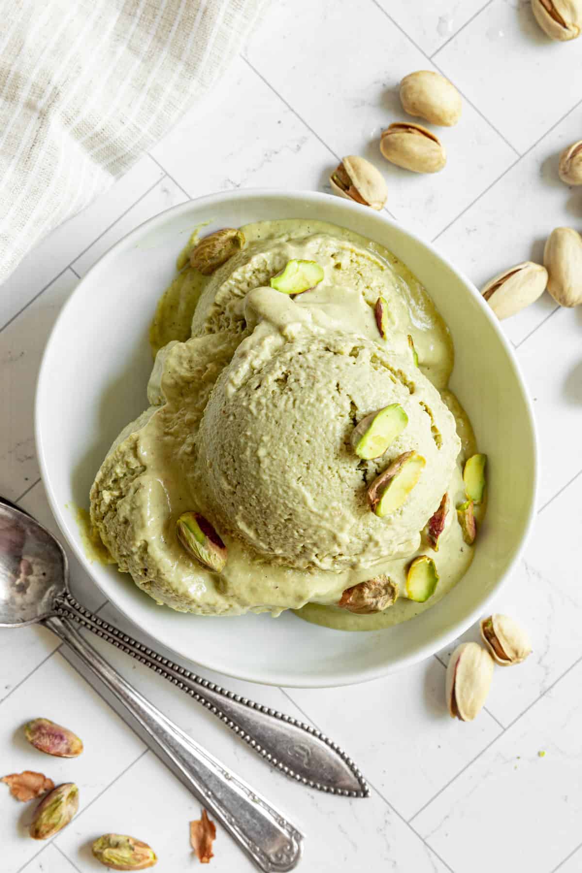 A bowl of Vegan Pistachio Ice Cream.