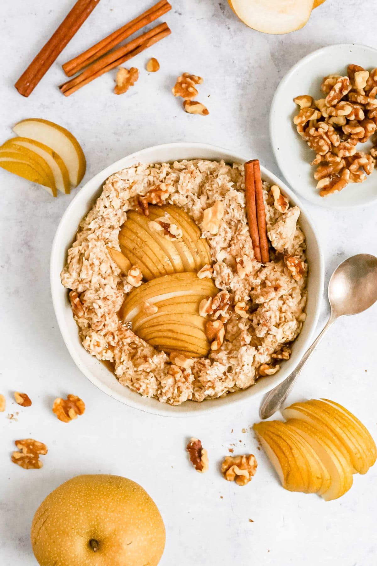 Cinnamon Pear Walnut Oatmeal