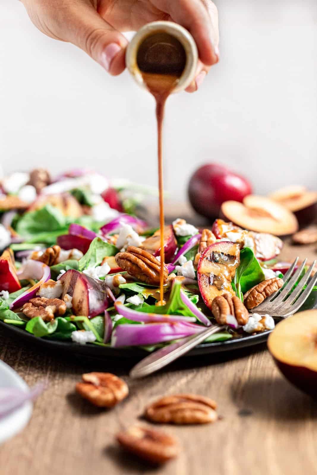 Grilled Plum Spinach Salad
