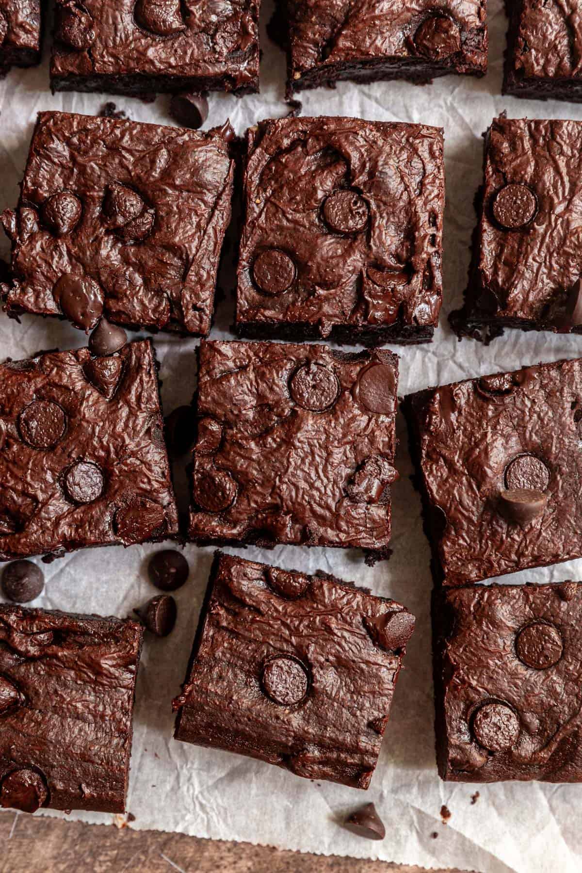 Just cut vegan oil-free brownies.