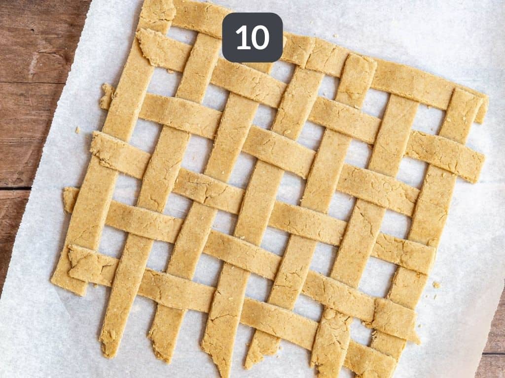Gluten free vegan apple pie step 10 - create a lattice.