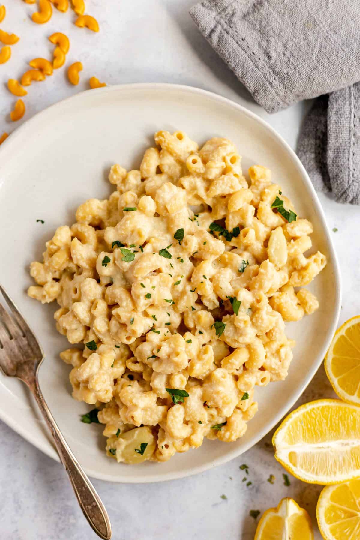 Plant-Based Garlic Mac and Cheese