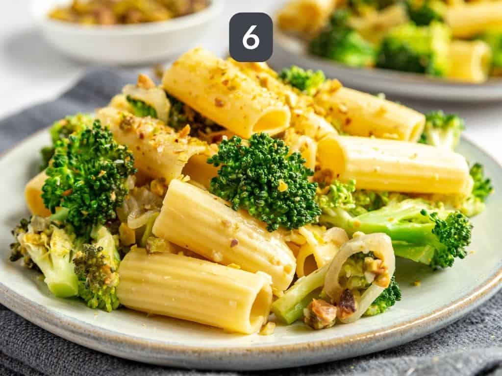 Vegan Pistachio Pasta Sauce step 6 serve