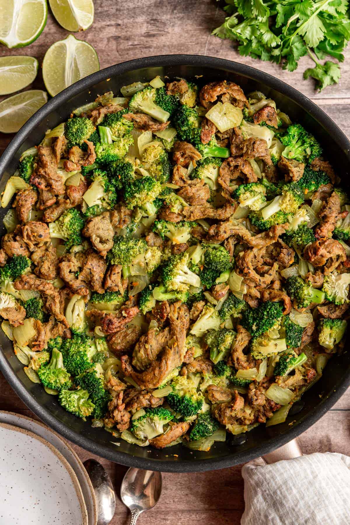 A pan of freshly cooked Vegan chicken curry.