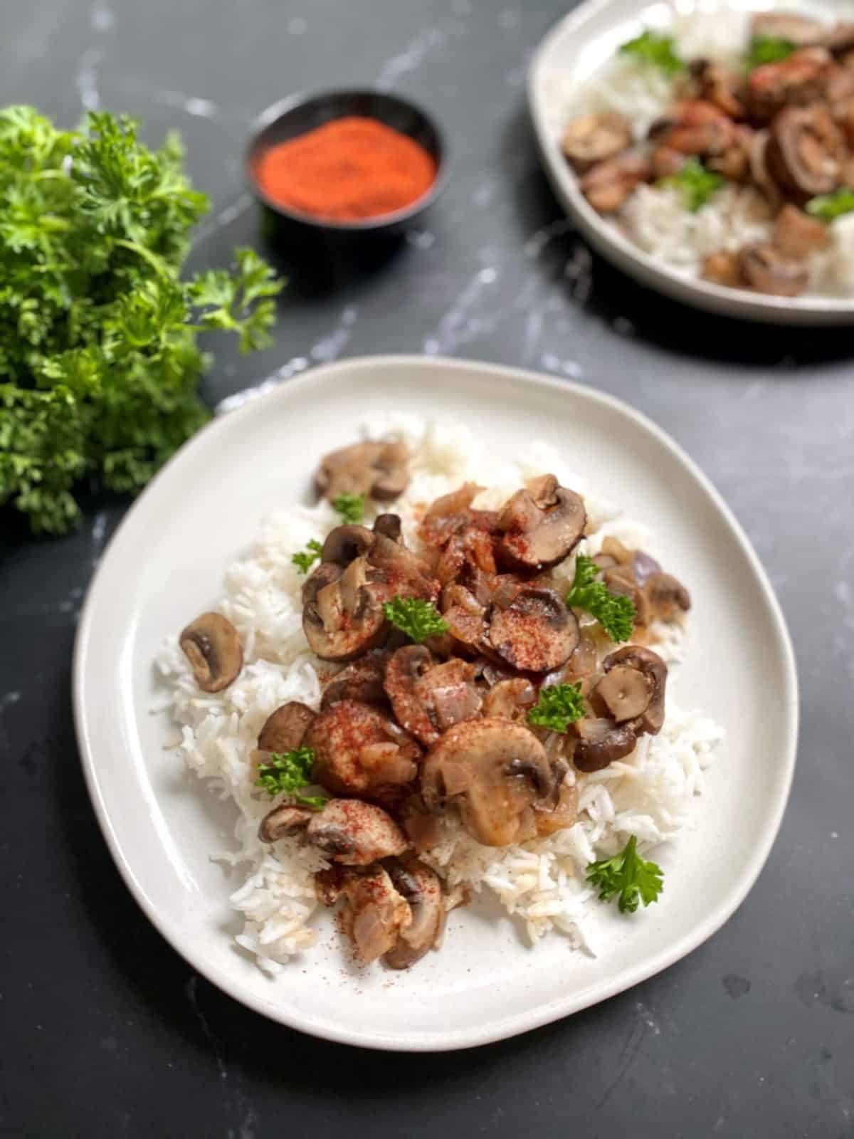 Hungarian Paprika Mushrooms