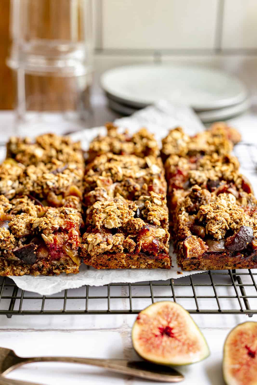 Plant-Based Fig Crumble Bars