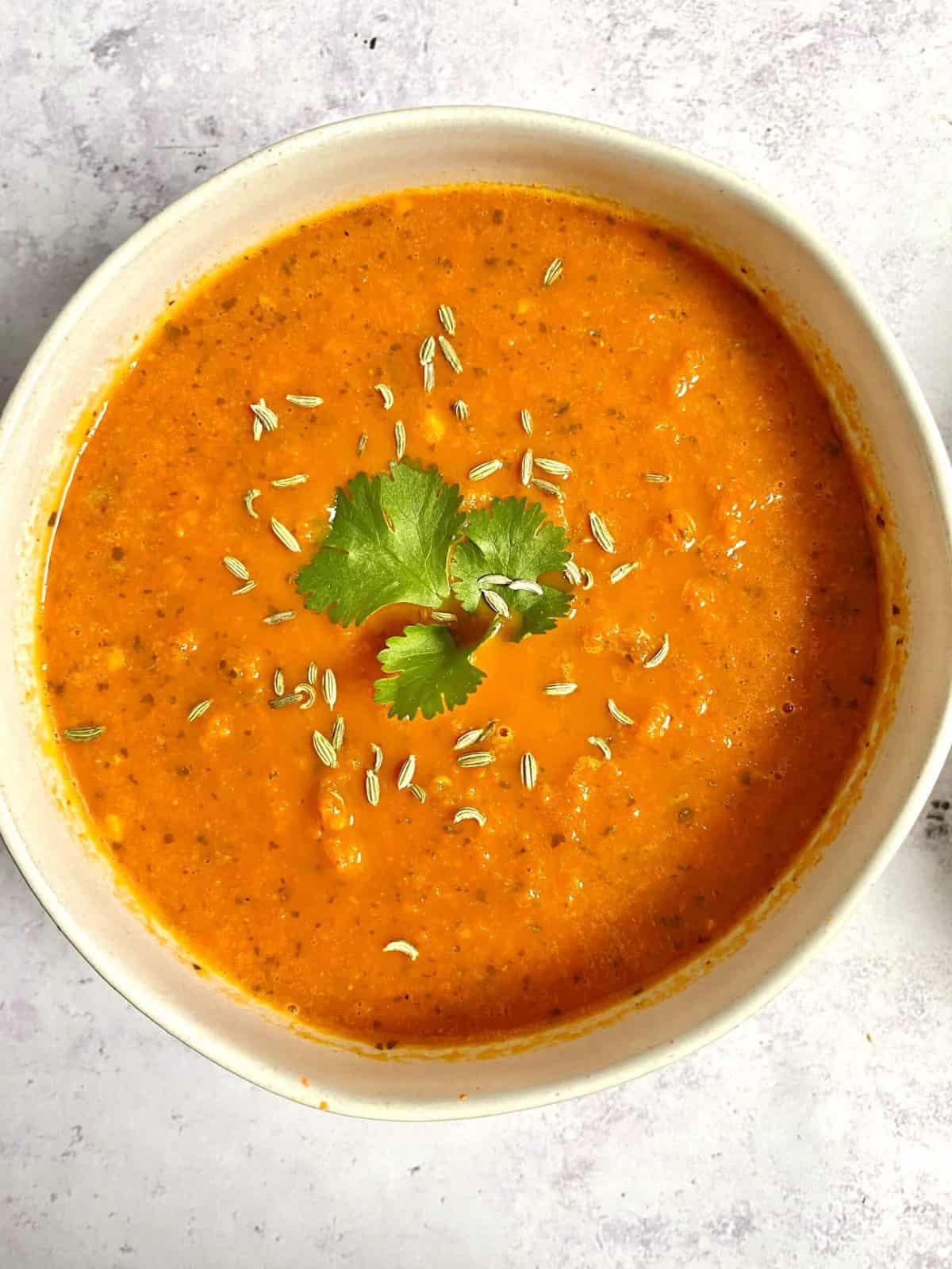 Caramelized Carrot Soup with Fennel