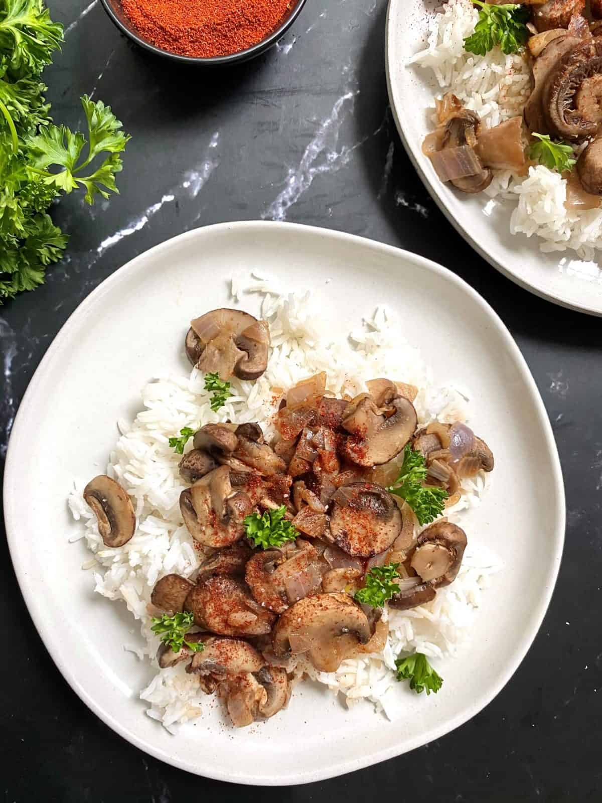 Hungarian Paprika Mushrooms