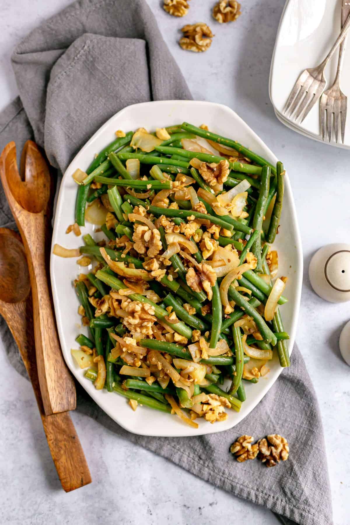 Oil-Free Green Beans with Caramelized Onions and Walnuts