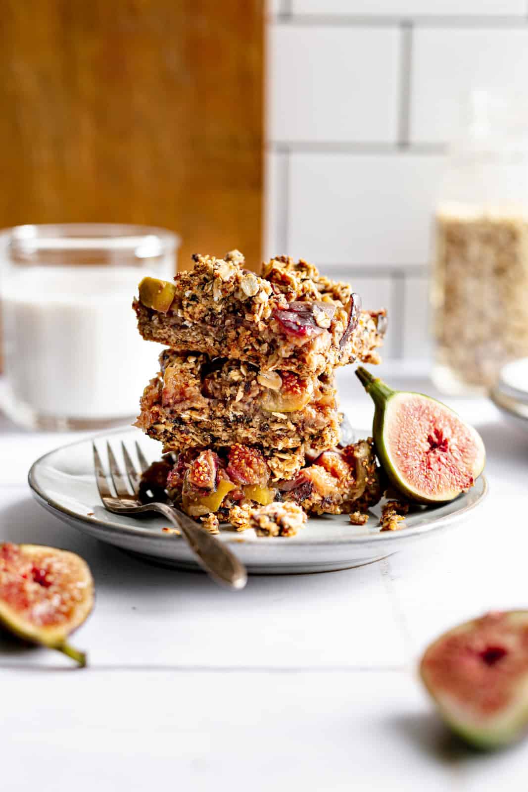 Plant-Based Fig Crumble Bars