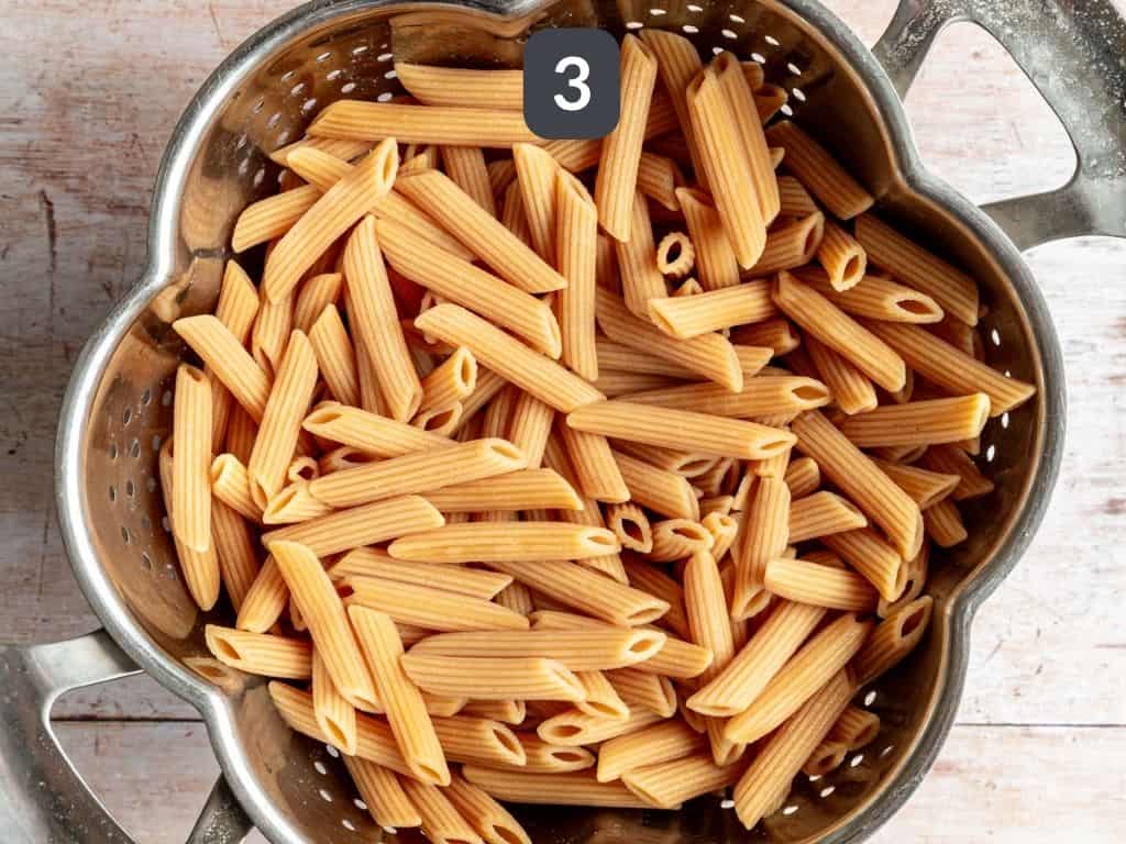 Vegan Pea and Spring Onion Pasta Step 3 - cook the pasta.