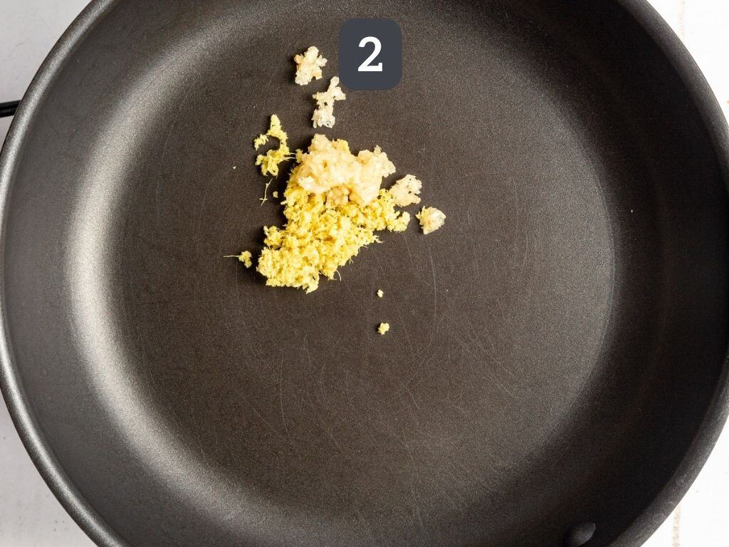 Vegan Mongolian Beef Step 2 - cook the garlic and ginger.