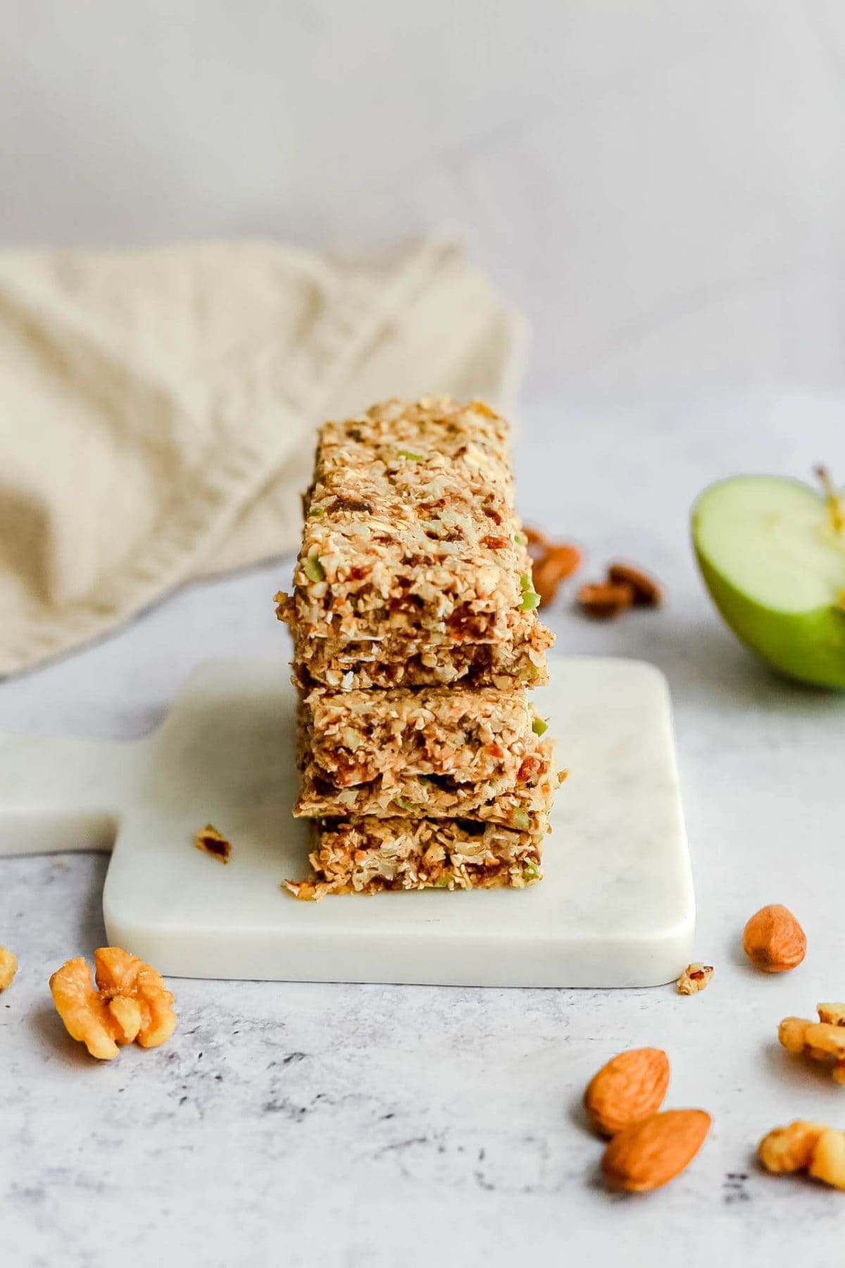 Raw Apple Pie Granola Bars