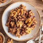 A bowl of gingerbread oatmeal.
