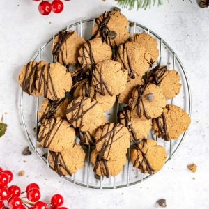A tray of vegan peanut butter kiss cookies.