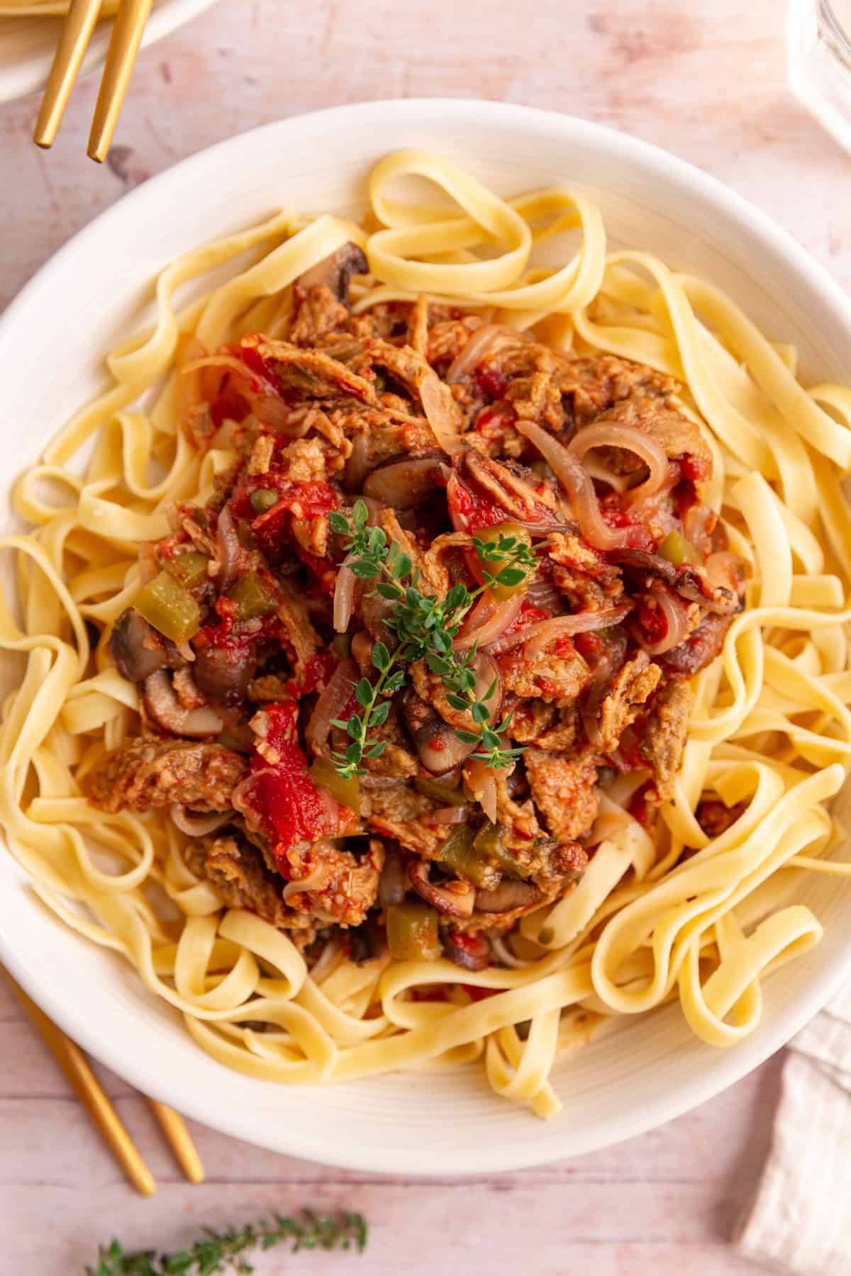 A bowl of freshly cooked cacciatore.