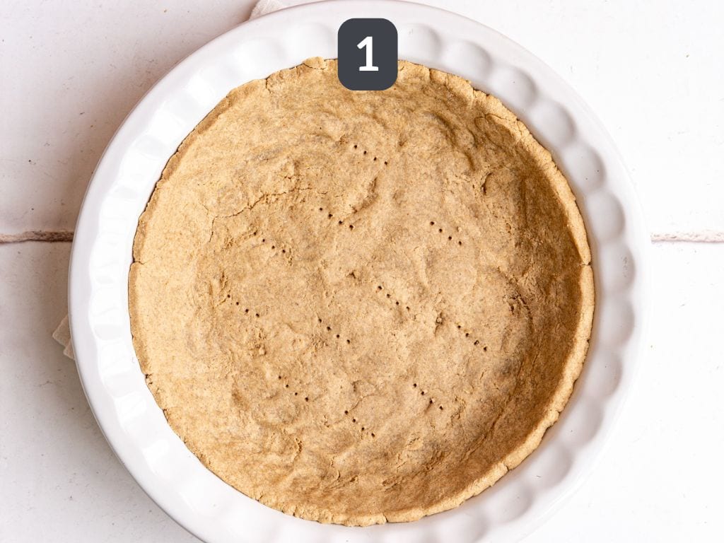 Vegan pumpkin pie step 1 - prepare the crust.