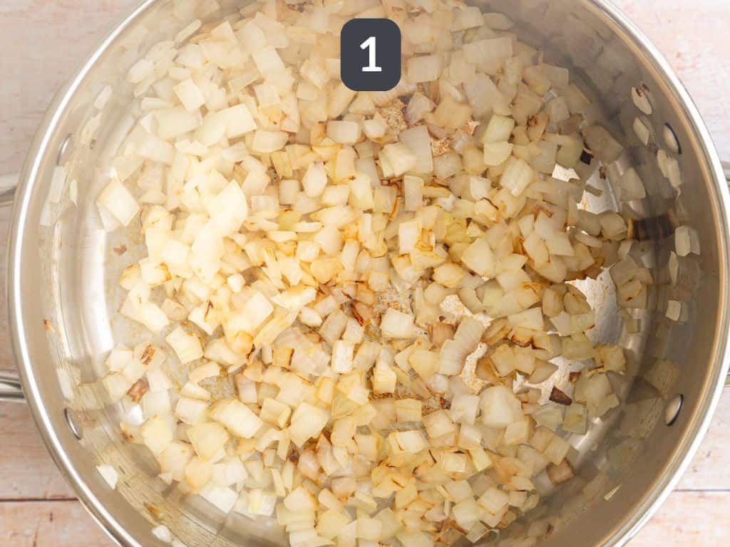 Vegan curry pasta step 1 - cook the onion.