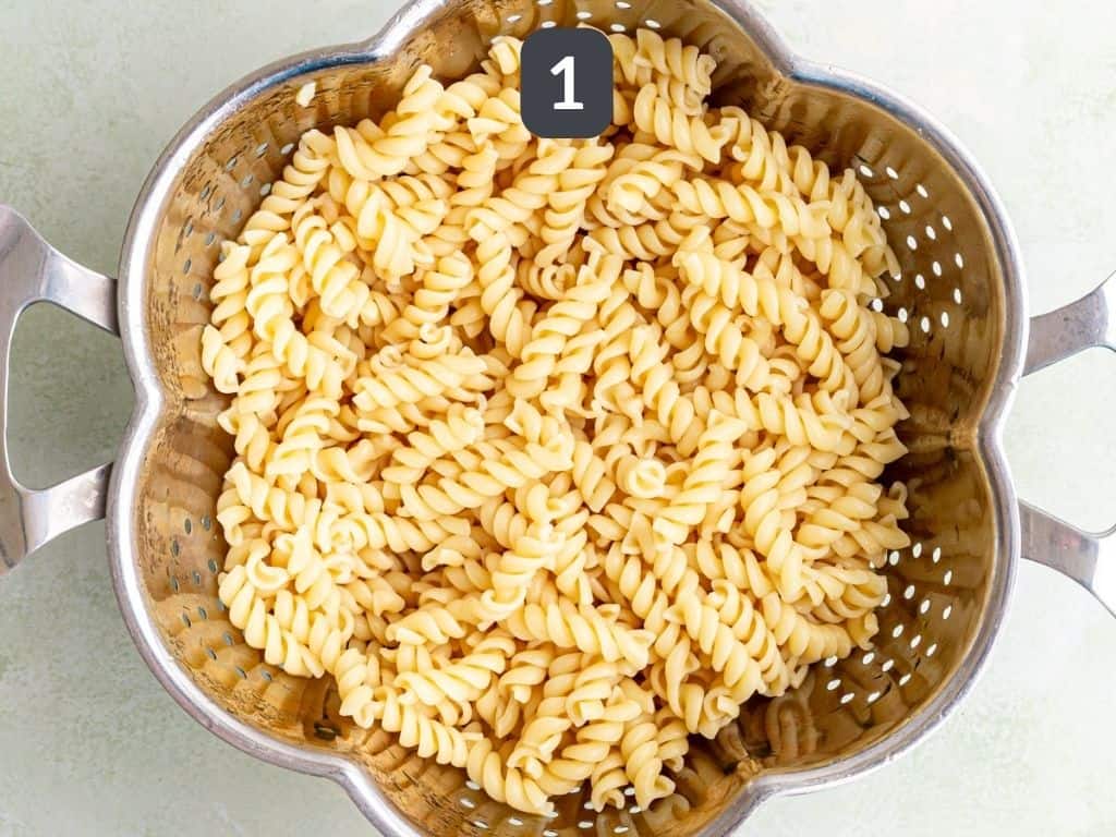 Creamy Vegan Pesto Pasta Step 1 - cook the pasta.