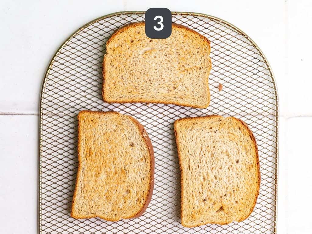 Vegan club sandwich step 3 - toast the bread