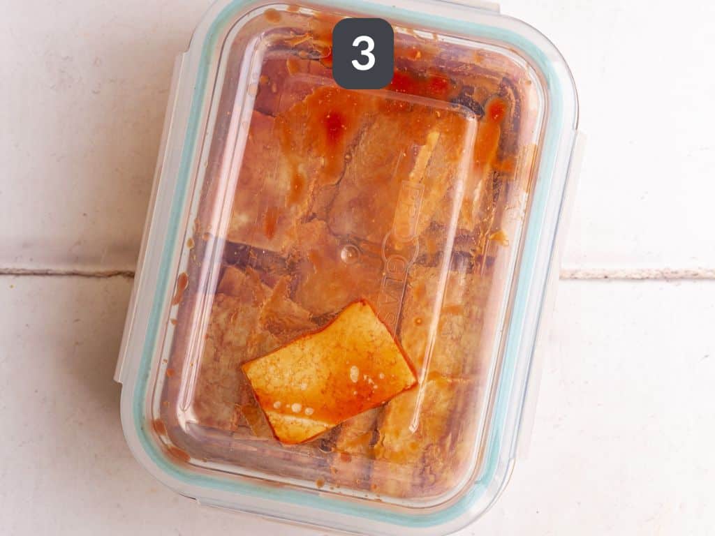 Vegan tofu bacon step 3 - marinade the tofu