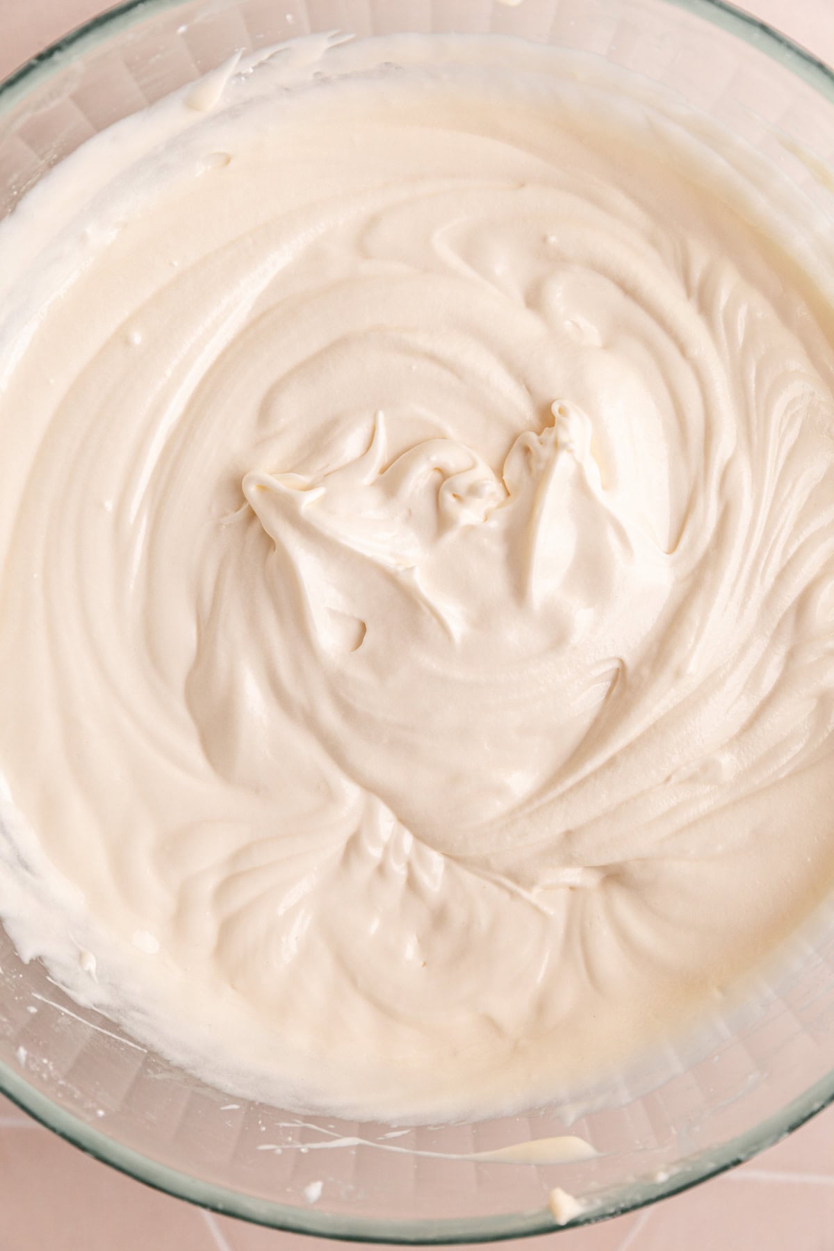A bowl of Vegan Cream Cheese Frosting.