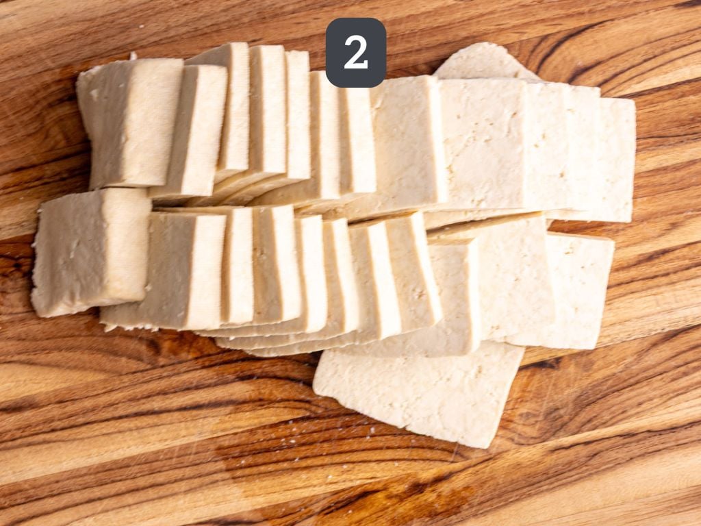 Vegan Chicken Bacon Ranch Sandwich Step 2 - slice the tofu.