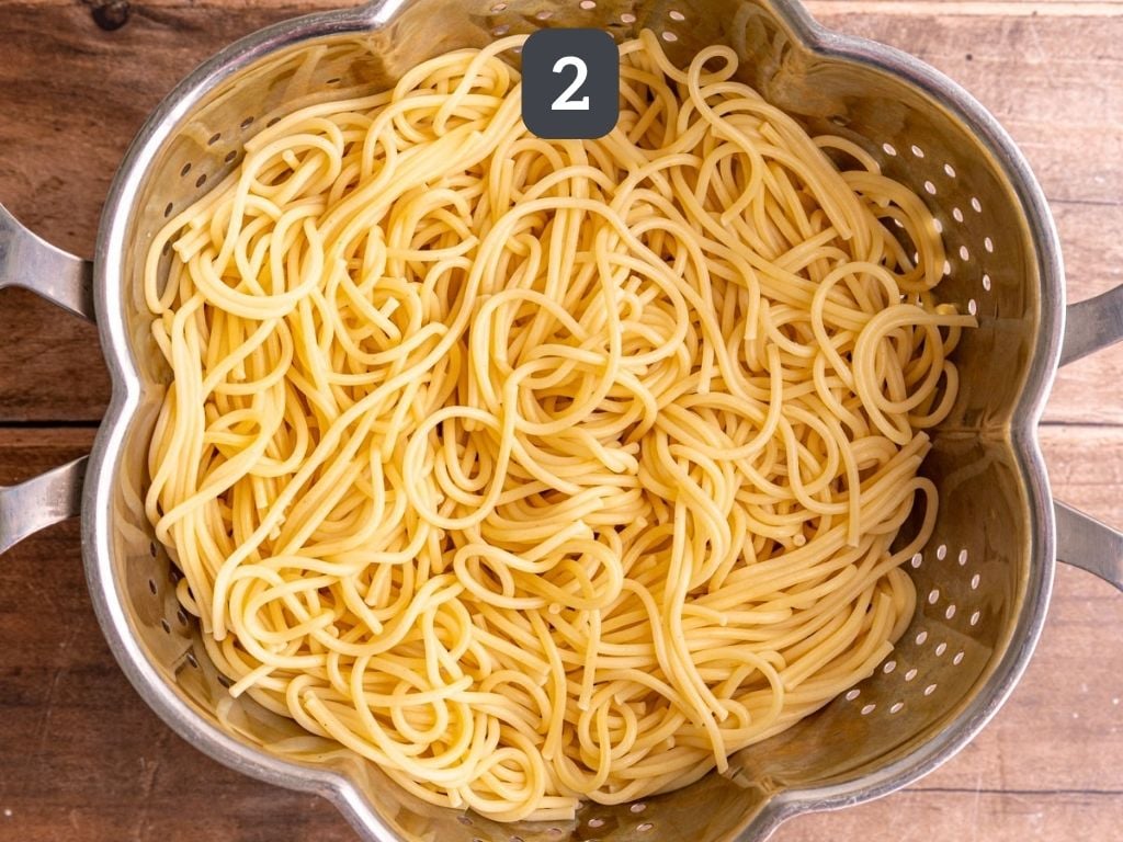 Vegan dan dan noodles step 2 - cook the pasta.