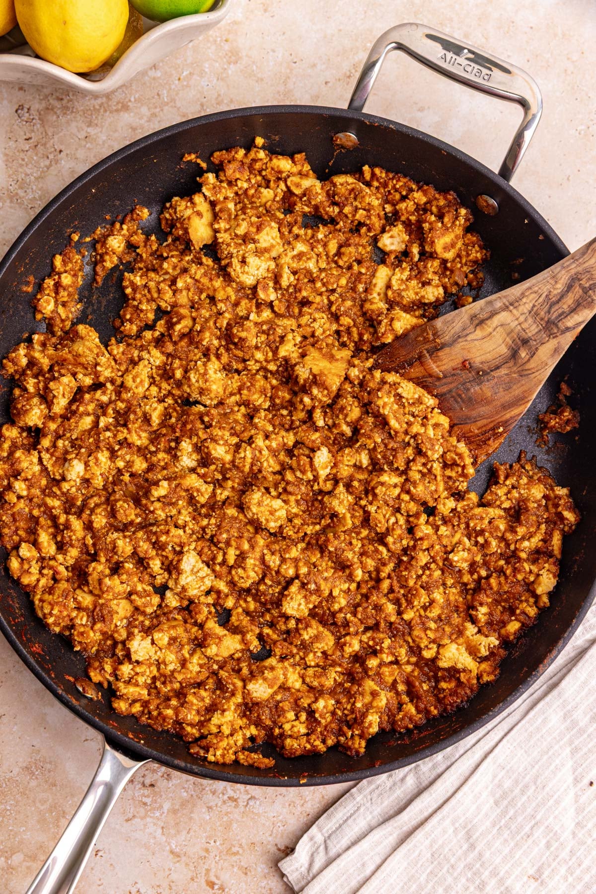 A pan of freshly cooked chipotle style sofritas.